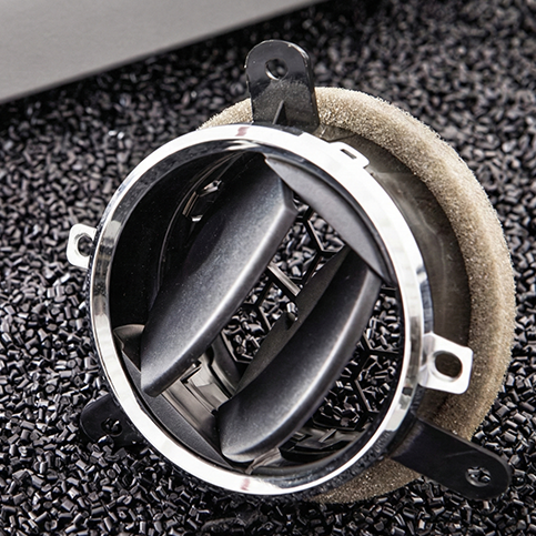 04 Unprecedented Strength – graphene molecular structure and performance visualization